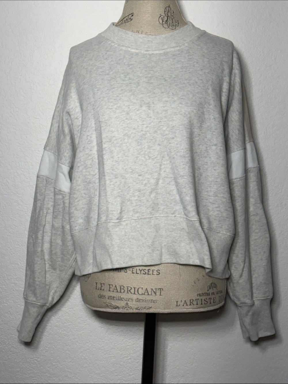 Abercrombie & Fitch Cream and Light Gray Pullover